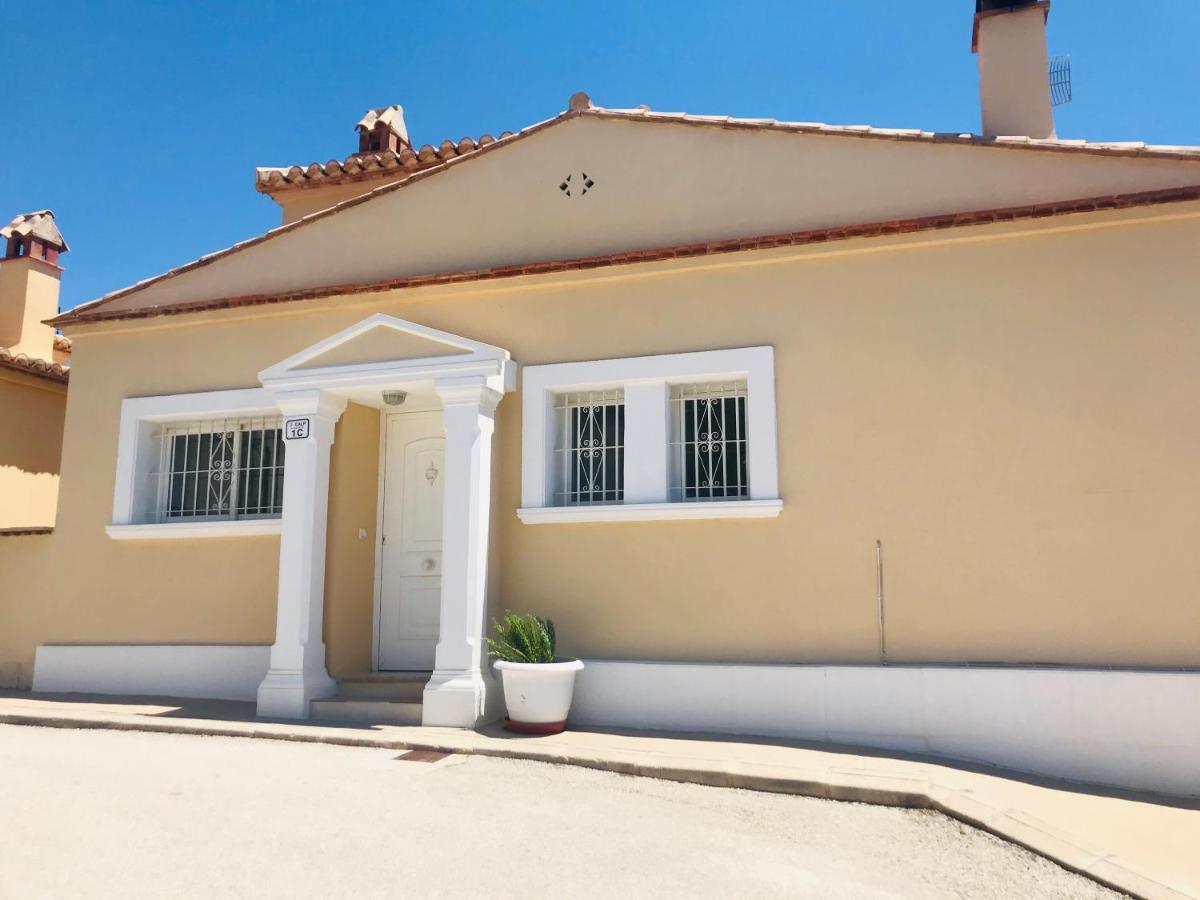 Casa Mcdougall Calp